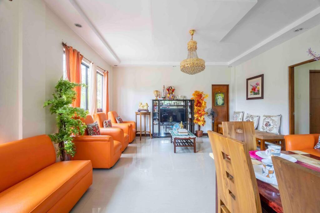 Four Bedroom Staycation House In Tagaytay 따가이따이 외부 사진