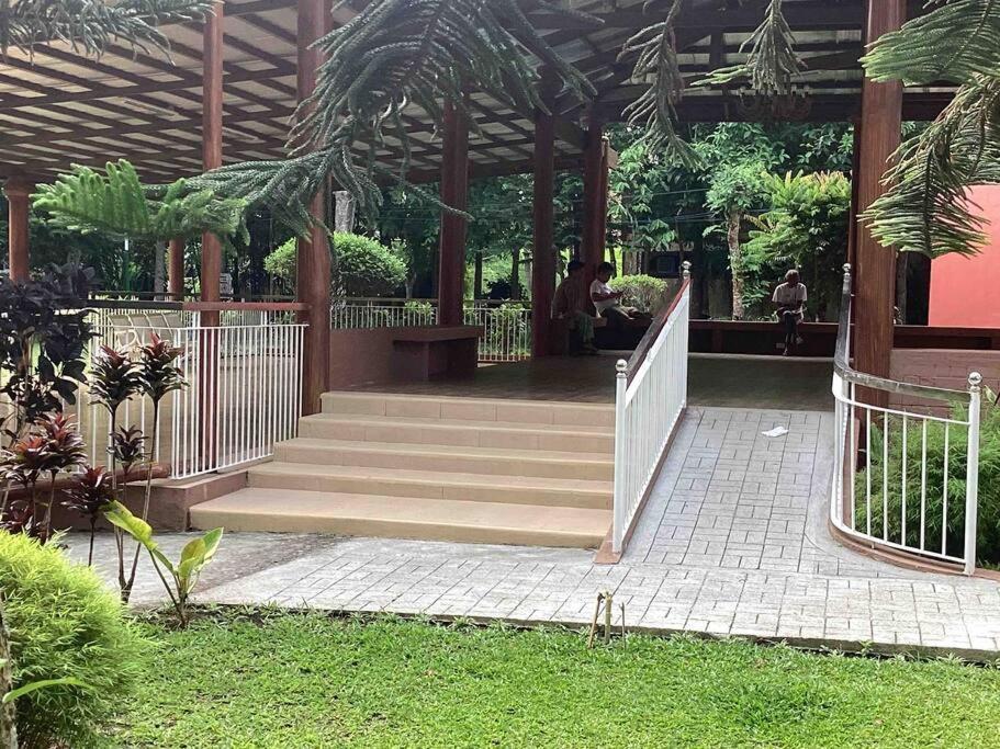 Four Bedroom Staycation House In Tagaytay 따가이따이 외부 사진